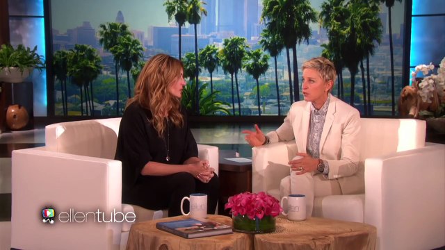 Julia Roberts fait la pub pour des objets coquins - Regardez