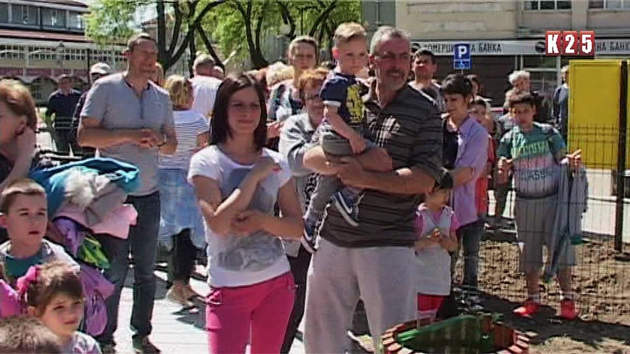 TV Kanal 25 U ODZACIMA OTVORENO NIVEA DECIJE IGRALISTE 13 04 16