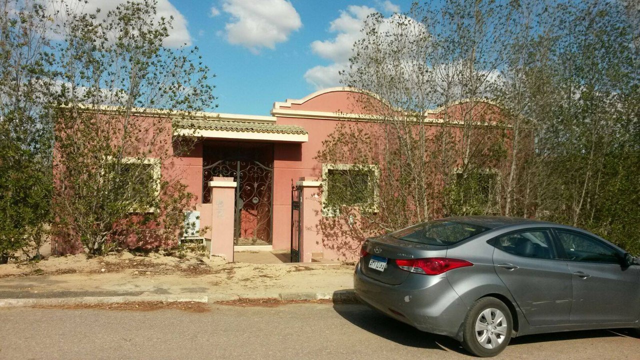 فيلا للبيع بجولف السليمانية تشطيب كامل