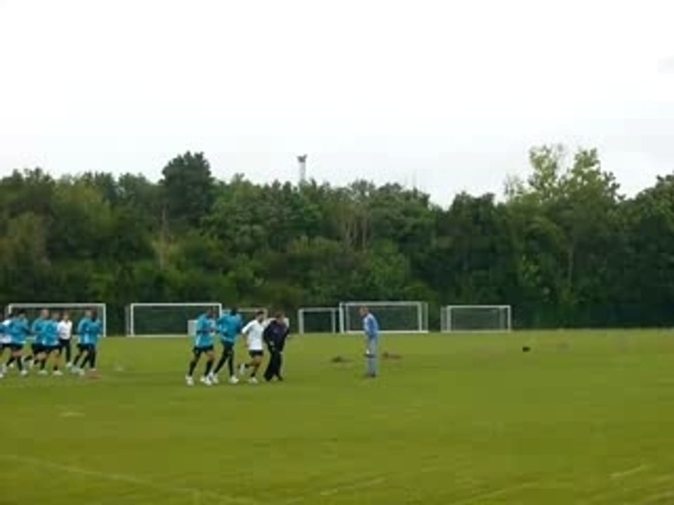 Premier entrainement de lens 2007 2008 par guy roux