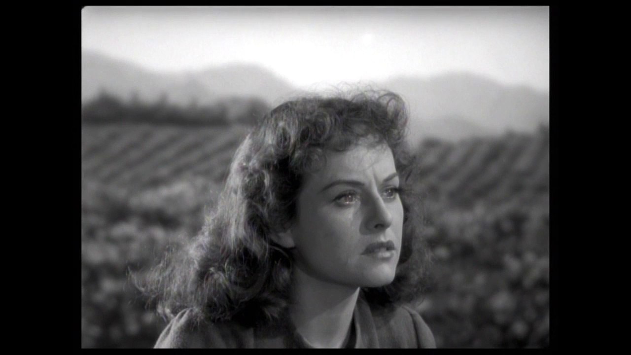 Charlie Chaplin & Paulette Goddard - Hannah, can you hear me? - The Great Dictator