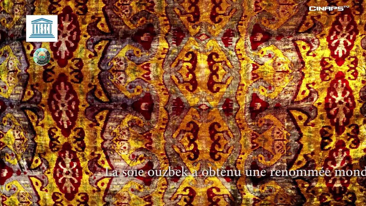 OUZBEKISTAN Vallée de FERGANA : Marguilan Tissage de la soie