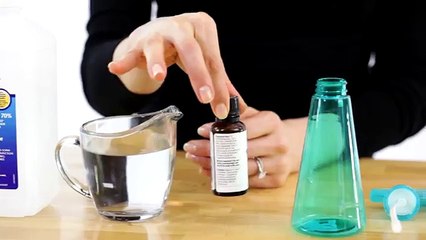 Tải video: DIY Disinfectant - Day 22 - 31 Days of DIY Cleaners (Clean My Space)