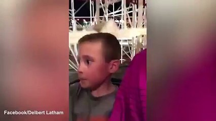 Momento De Terror: Niño Se Queda Sin Cinturón De Seguridad En Montaña Rusa