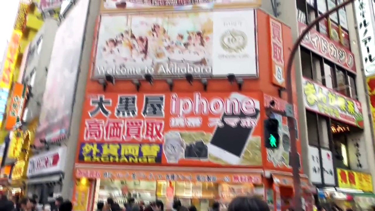 [VLOG 3] Akihabara y Pokémon Center Mega Tokyo