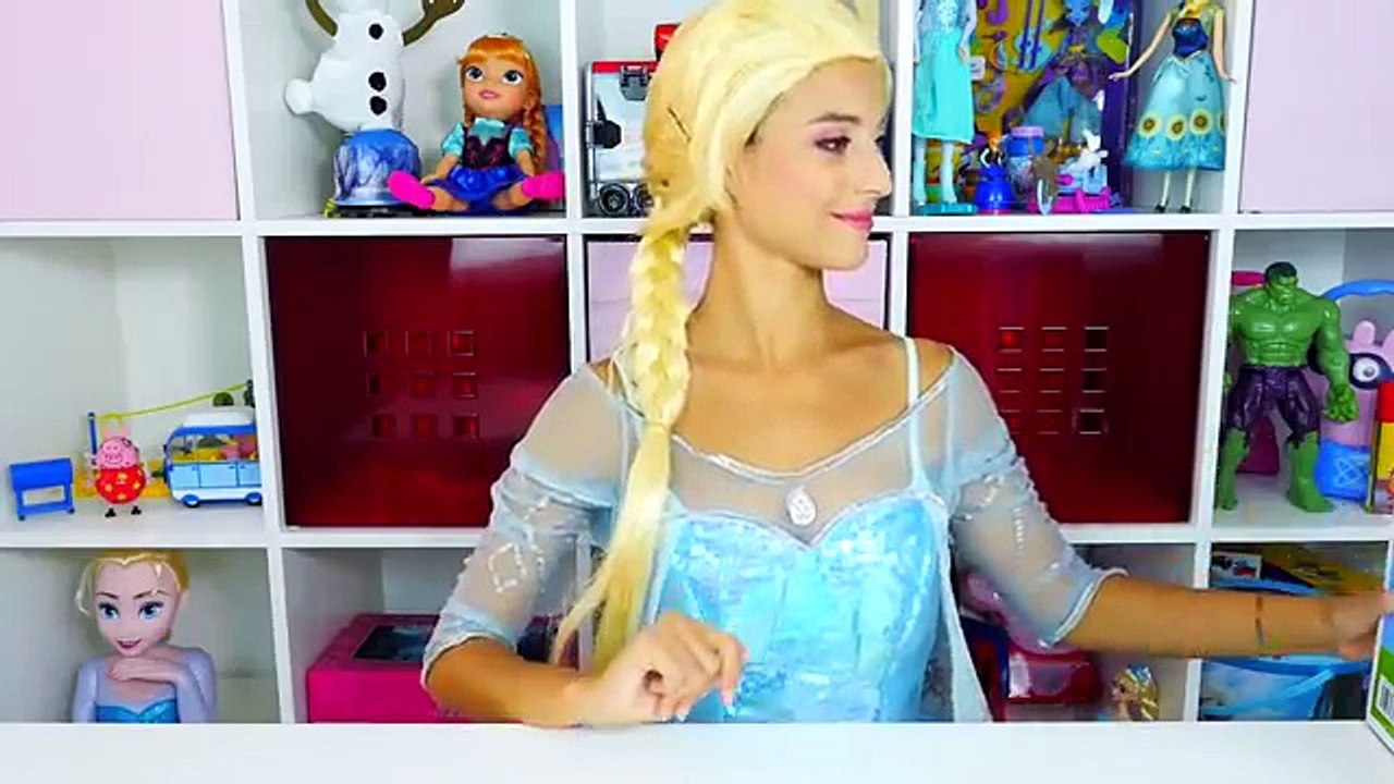 Juguetes Para Niños : Frozen Elsa Abrir Peppa Pig Caso Del Estilo De Pelo Set W Princesa Ana ...