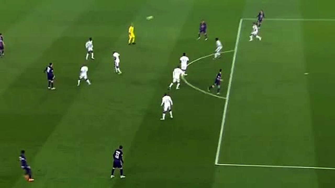 Maxwell Amazing Goal - PSG vs Rennes 2-0 (29-4-2016)