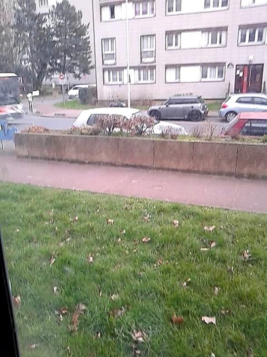 le bus 208b en direction de champigny st maur RER