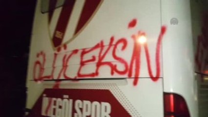 İnegölspor Otobüsüne Taşlı Saldırı