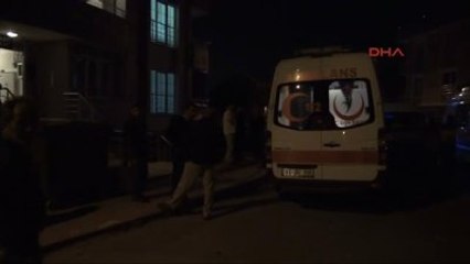 Kocaeli Balkonda İntihar Etti