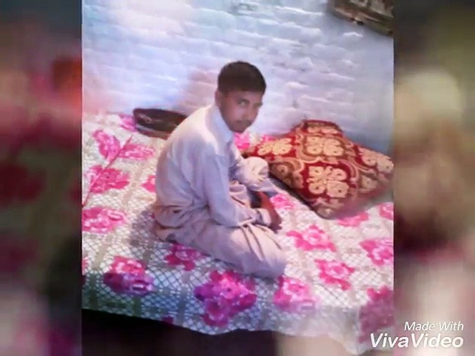 HUA HAI AJ PEHLI BARR MUST SONG