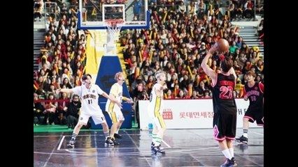 2PM members playing funny basketball at fan meeting