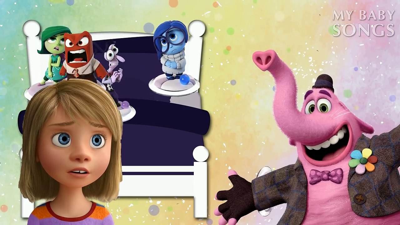 Five Little Spongebob Jumping on the Bed  5 Little Monkeys Jumping on the bed Song