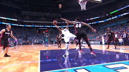 Kemba Walker and Dwyane Wade Duel in Charlotte