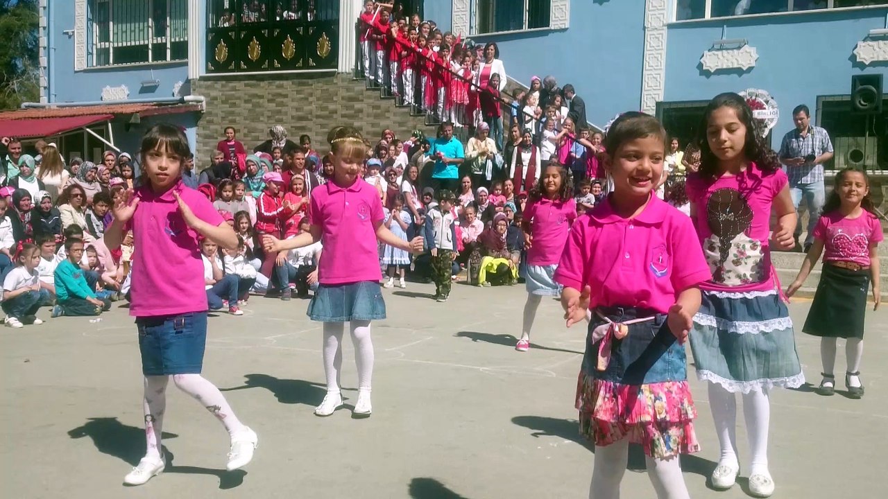 "Yatcaz Kalkcaz " 23 Nisan Rontu, Aybey İlkokulu, 3/A Sınıfı, Uşak-2016