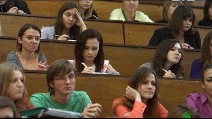 Boy Drawing a picture of his crush in class HD