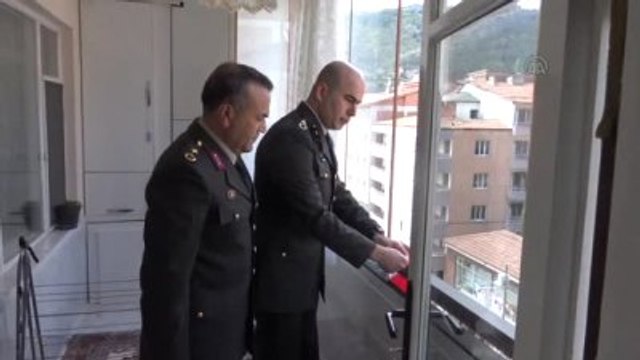 Nusaybin'deki Terör Operasyonu - Şehit Jandarma Yüzbaşı Alper Kalem'in Baba Evinde Yas