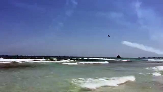 Самолет навел шорох на пляже смотреть всем