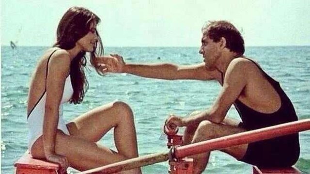 Ты девушка красивая. а я намного красивее тебя))