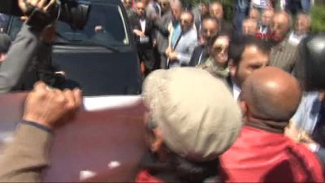 Kılıçdaroğlu'na Seslerini Duyurmaya Çalıştılar