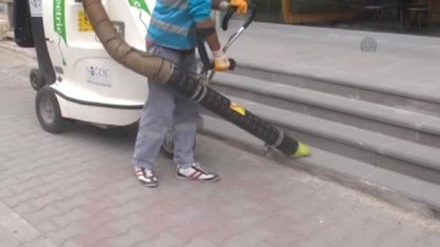 Niğde Belediye Başkanı Akdoğan, Cadde ve Sokakları Yıkadı - Niğde