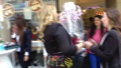 Girişimci Türk Kadını Fatma Yeşil, Almanya'da İkinci Dükkanını Açtı