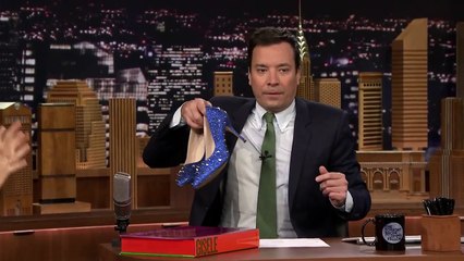 Джимми Фэллон учится ходить по подиуму