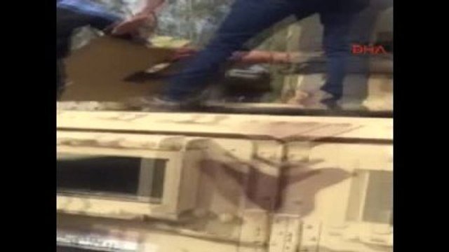 Irak'ta El-Sadr Yanlıları Meclisi Binasını İşgal Etti