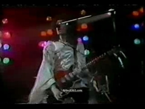 Queen- Stone Cold Crazy (live at earls court)