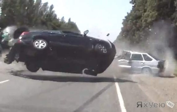 Новая Подборка Самых страшных Аварий и ДТП за Апрель 2016 года.