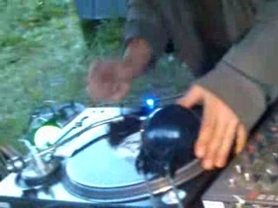 SubBass Unit - Croc mix