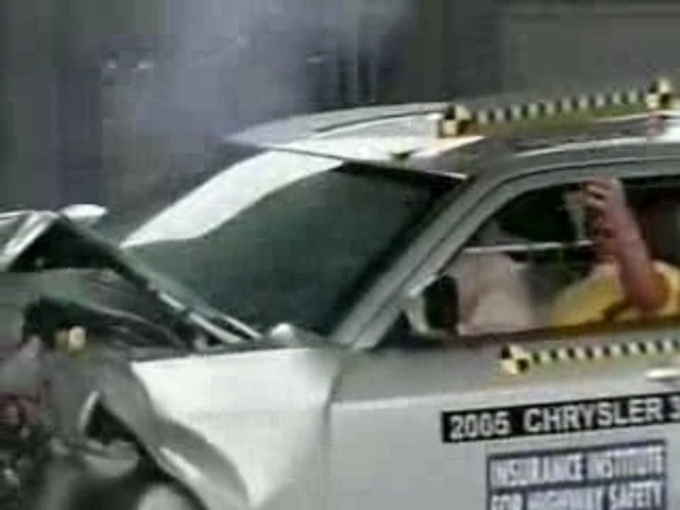 Crash test chrysler 300C