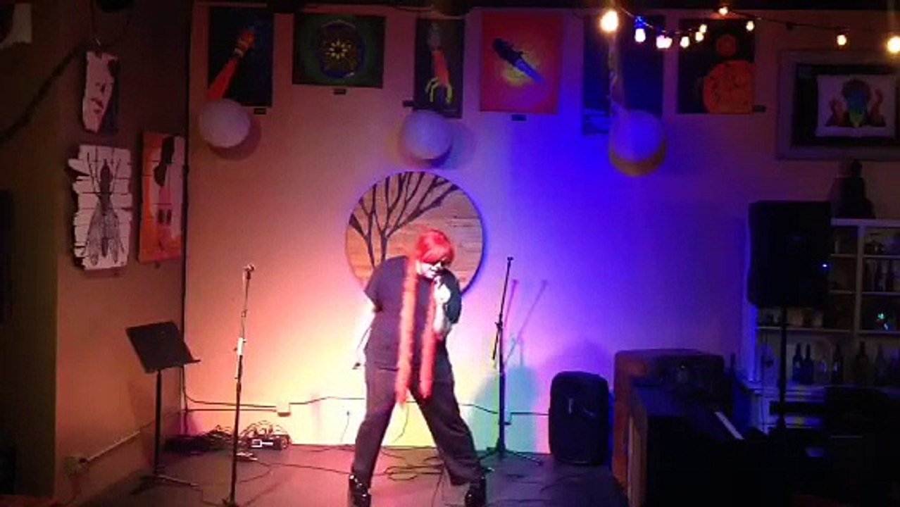 I'm Afraid of Americans (David Bowie Cover) (Live @ Sleeping Moon Cafe)