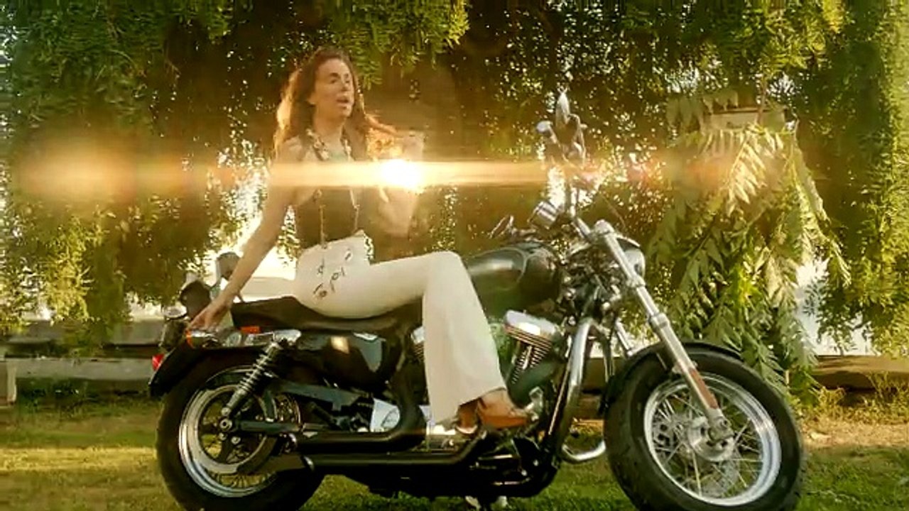 Tuğba Özerk - Bu Gece