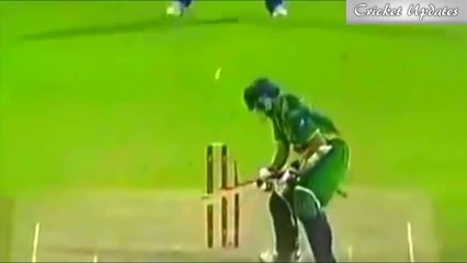 Best Destructive Pace Bowling in Cricket ● Stumps Broken ● Stumps Flying in Air ●