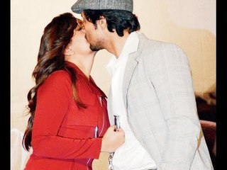 VIDEO: Randeep and Richa smooch at 'Main Aur Charles' trailer launch  …MUCH MORE IN BOLL