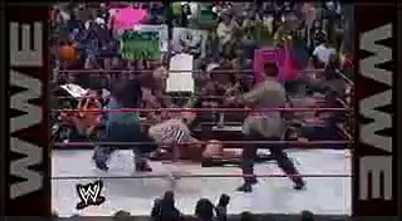 Stone Cold Steve Austin Returns At Backlash 2000