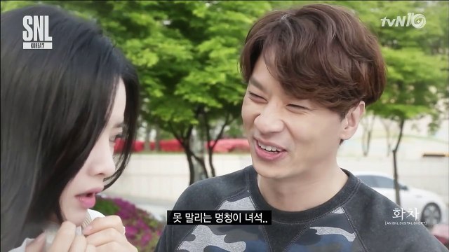 SNL KOREA 7 [화차] 홍수아의 과거 사진! 우리 수아가 아니에요 160430 EP.10