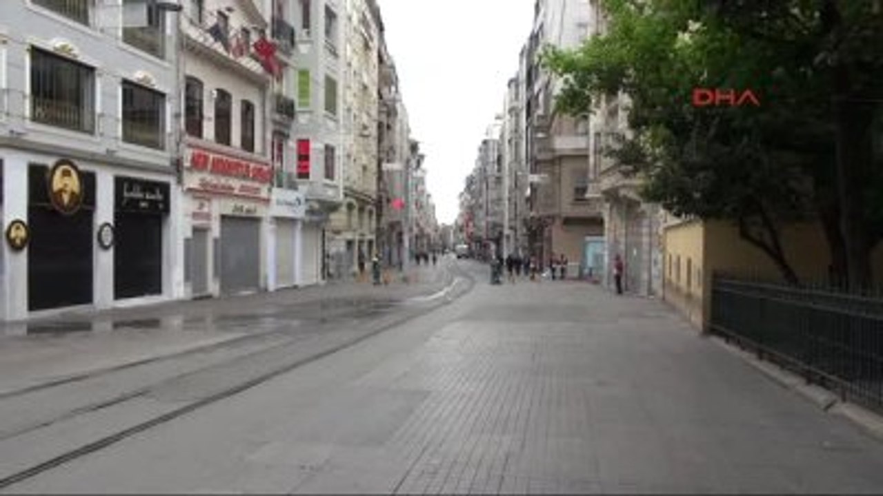 İstiklal Caddesinde Gözaltı