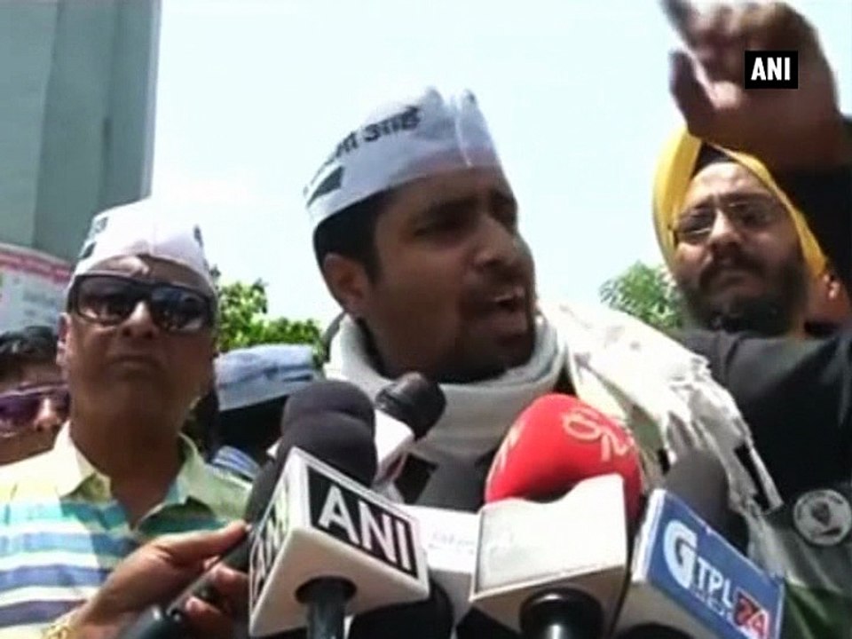 Nagpur: AAP workers protest, demand Vidarbha state