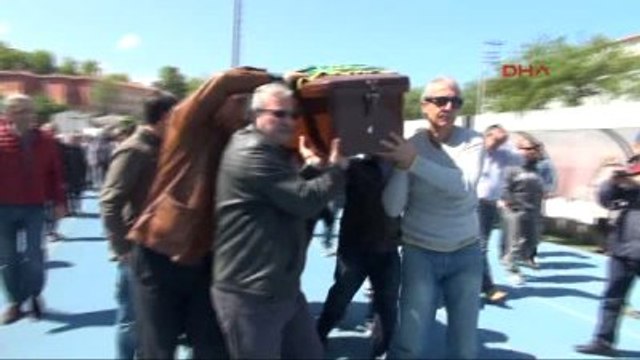 Zonguldak Kanserden Ölen Memur İçin Statta Tören