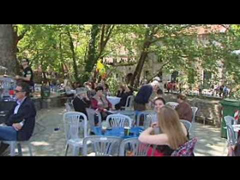 Βούλιαξε η Λιβαδειά. Πάσχα όπως παλιά