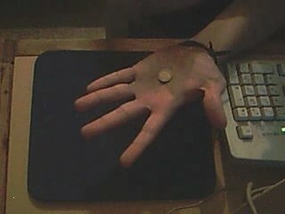 moneda traspasa mano 2 coin thru hand