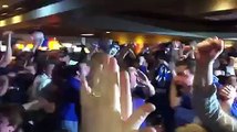 La joie des supporters de Leicester City après l'égalisation de Morgan face à Manchester United