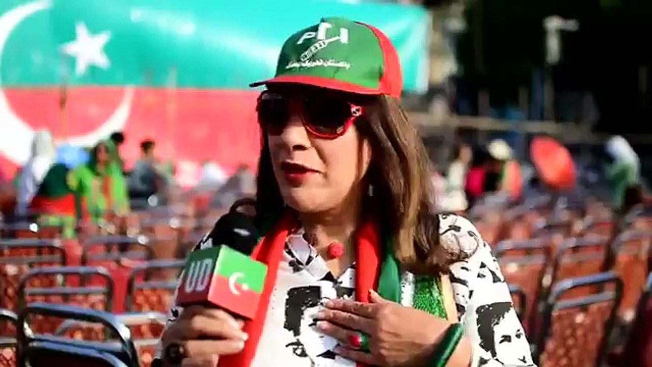 Imran Khan PTI Jalsa In Lahore 1st May 2016 "Tabdeli aa ni rhi aa gae hy"