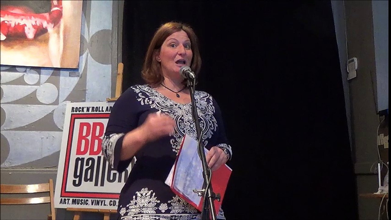 Mélanie Savoie à La couleur des mots - poésie - 2016-04-30 à la BBAM! Gallery / galerie bbam