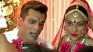 Watch Exclusive Wedding Vidoe of Bipasha BAsu and Karan Sing Grover