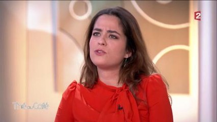 Anouchka Delon revient sur le divorce de ses parents : "J'ai cru que c'était de ma faute"