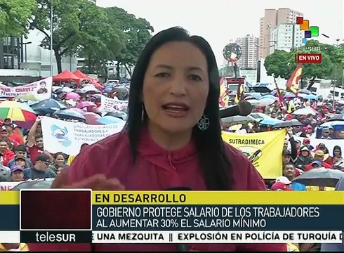 Ministro del Trabajo de Venezuela acompaña marcha de los trabajadores