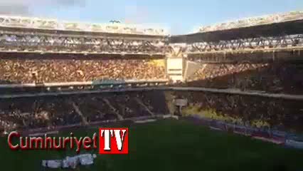 Fenerbahçe taraftarından laiklik tepkisi